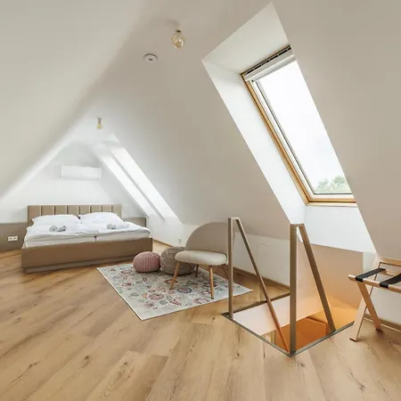 Aparthotel Sklep 38 *